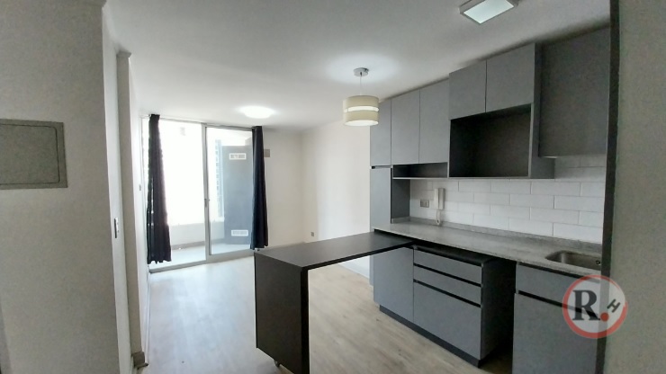 Read more about the article Arrienda Departamento Metro lo Ovalle
